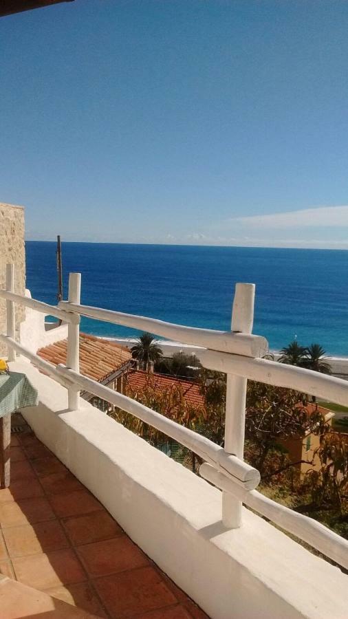 Soqquadro Art&Relax - Spotorno Apartamento Exterior foto
