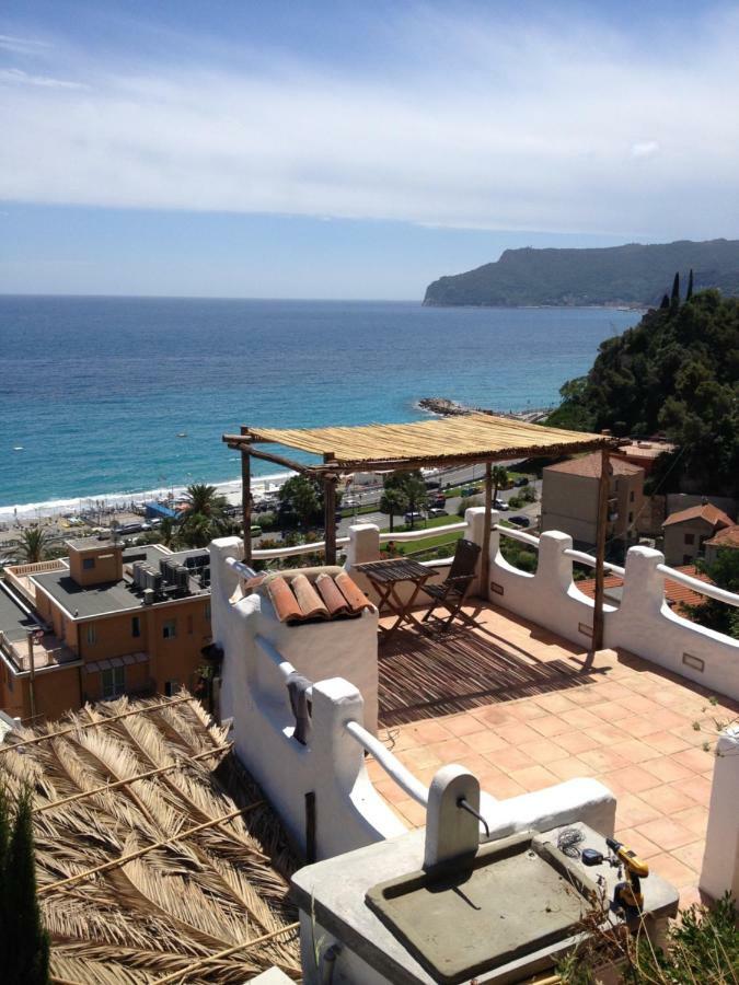 Soqquadro Art&Relax - Spotorno Apartamento Exterior foto