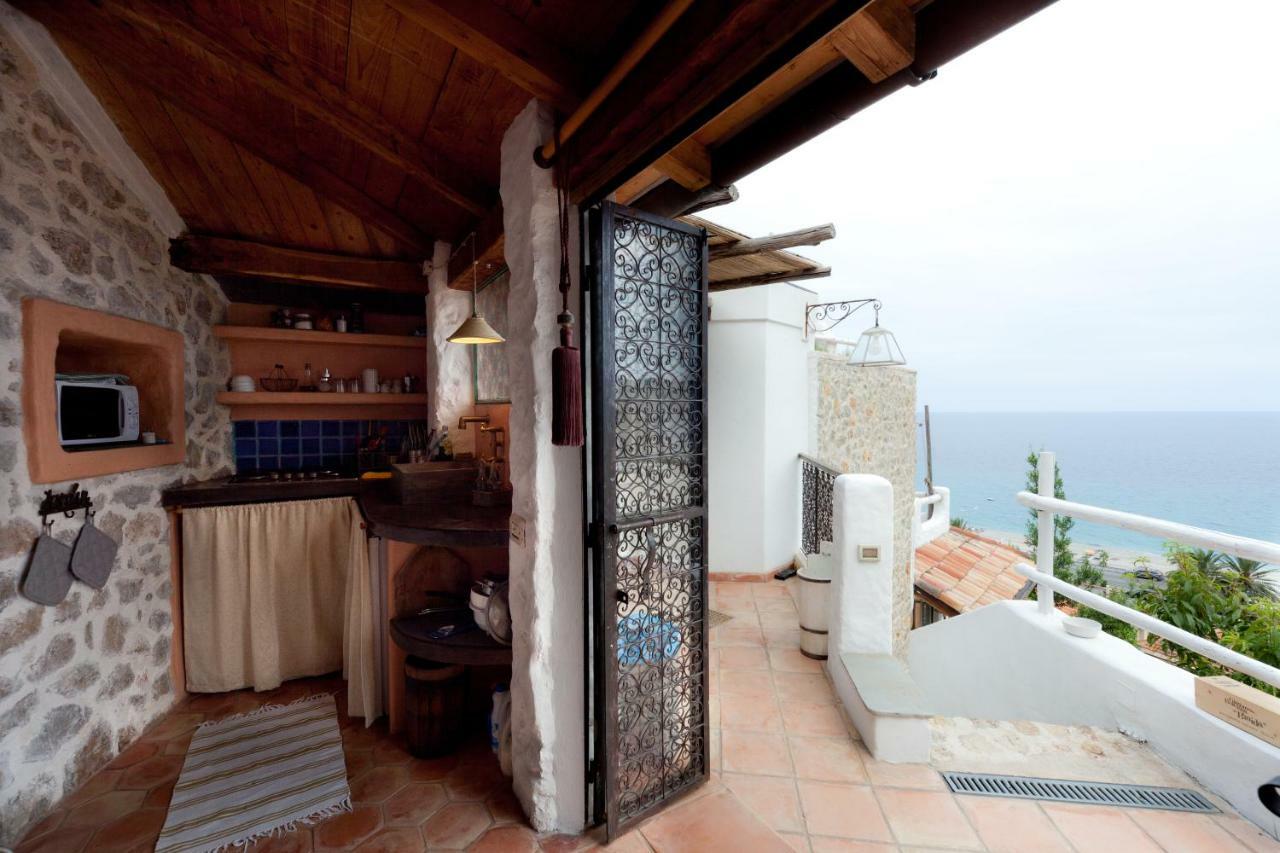Soqquadro Art&Relax - Spotorno Apartamento Exterior foto